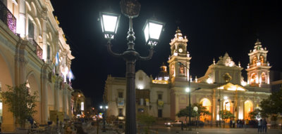 <br />Vista Plaza  9 de Julio y Catedral<br />Gentileza del Ministerio de Turismo de Salta
